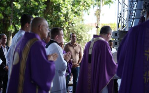 Imagem do post Prefeito Bruno Reis participa da Caminhada Penitencial 2026 e rende homenagens no Dia Internacional da Mulher