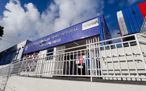 Imagem do post Jerônimo entrega nova escola de tempo integral e reabre CSU reformado em Valéria