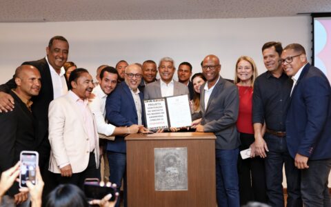 Imagem do post Jerônimo autoriza obras de encostas e macrodrenagem para seis municípios baianos; confira