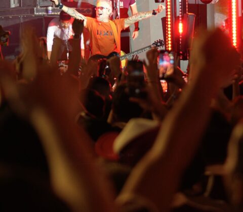 Imagem do post Tuca Fernandes está entre as atrações já confirmadas do Camarote Brahma 2027