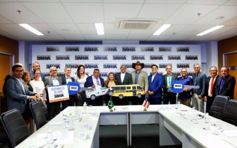 Imagem do post Governo do Estado entrega novos equipamentos e debate novos investimentos para Cordeiros