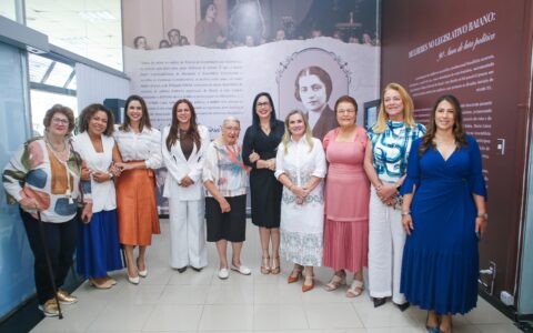 Imagem do post Ivana Bastos inaugura exposição “Mulheres no Legislativo Baiano: 90 Anos de Luta Política”
