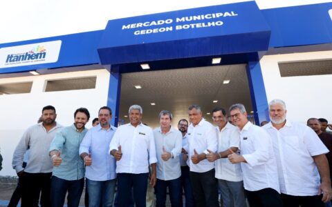 Imagem do post Em maratona pelo interior do estado, Jerônimo realiza entregas em Itanhém