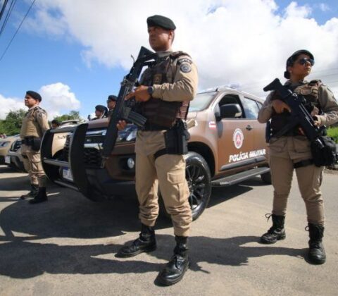 Imagem do post PM intercepta bonde do CV e alcança quatro traficantes armados