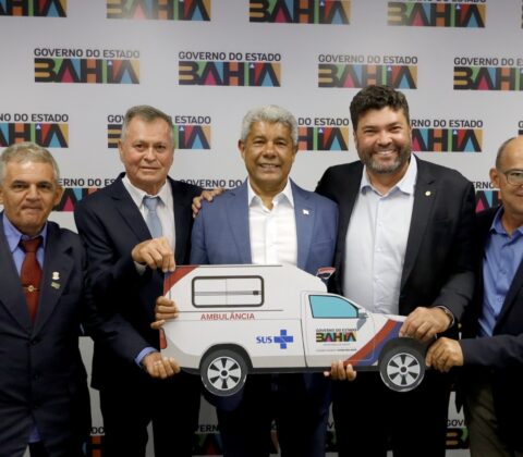 Imagem do post Reunião na Governadoria garante ambulâncias e mais de R$ 36 milhões em investimentos para Valente