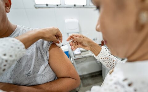 Imagem do post Dia D da vacinação contra gripe acontece neste sábado em Camaçari com ampla mobilização