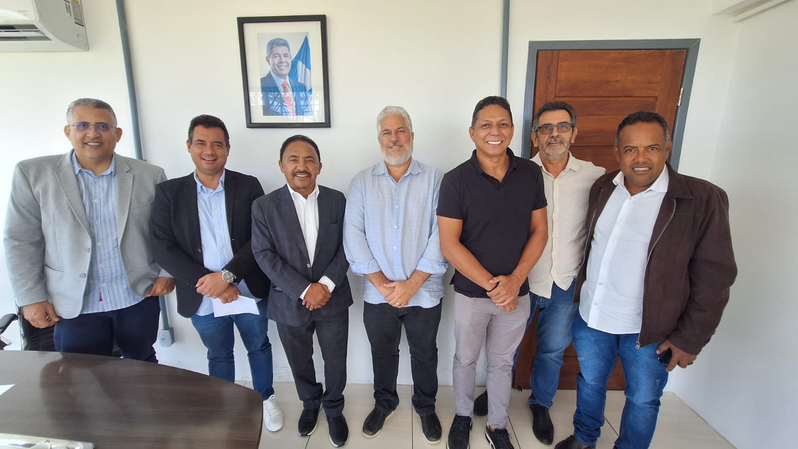 Deputado Roberto Carlos articula aceleração da documentação para construção do novo estádio de Juazeiro