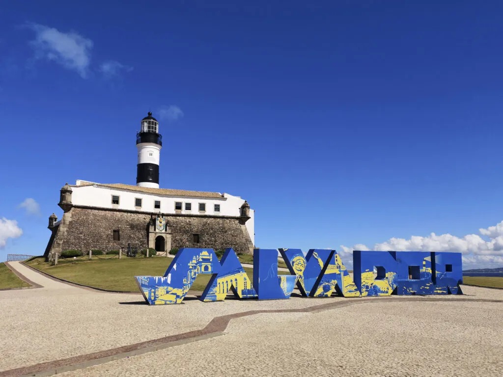 São Paulo ganha sotaque baiano em festa pelos 477 anos de Salvador