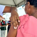 Dia D da gripe em Camaçari aplica mais de 2,3 mil doses e reforça alerta para vacinação