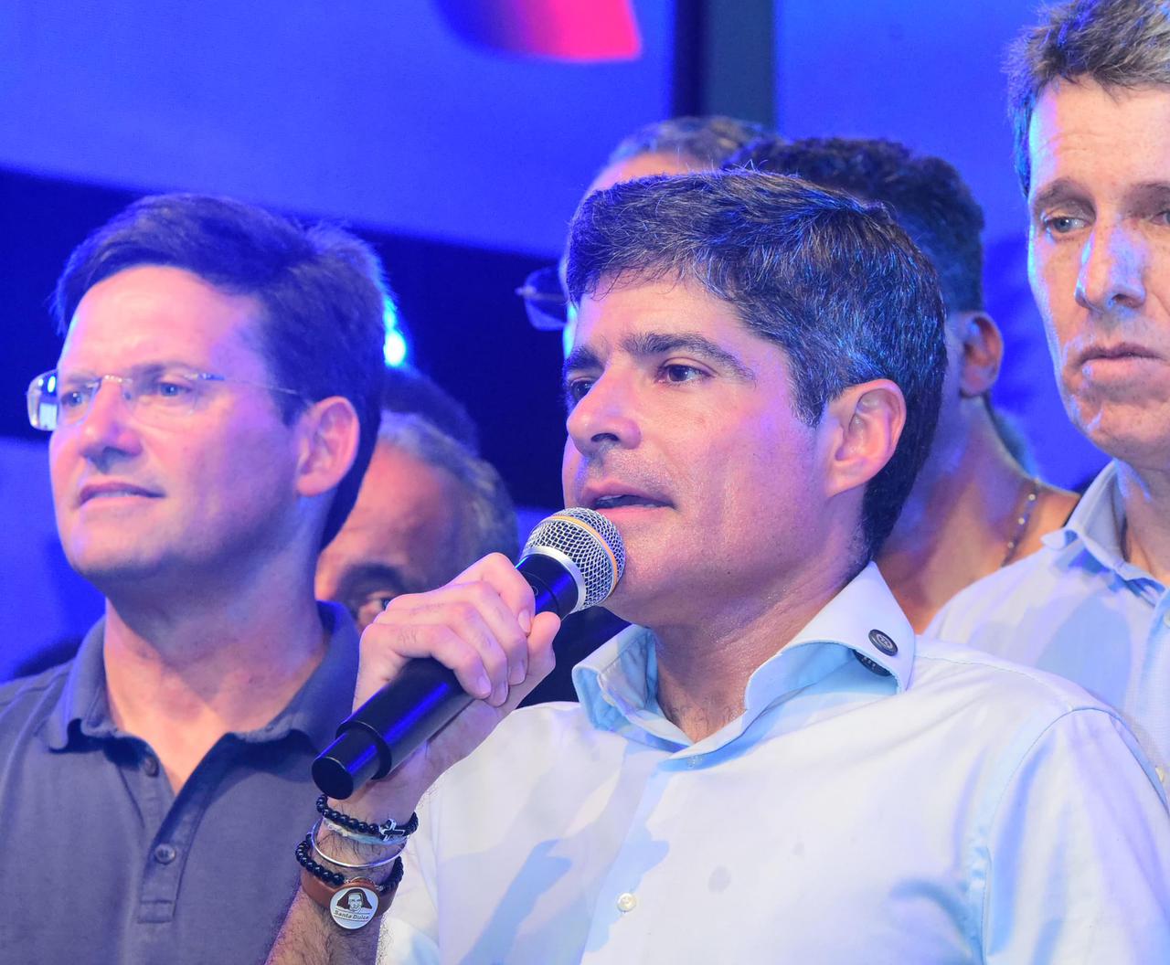 ACM Neto reconhece erros de 2022 e afirma confiança após evento em Feira de Santana