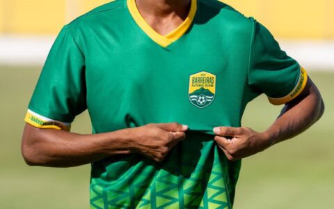 Imagem do post Filho do cantor Flavinho, do Pagod’art, Flávio Jr. assina contrato com o time baiano Barreiras FC