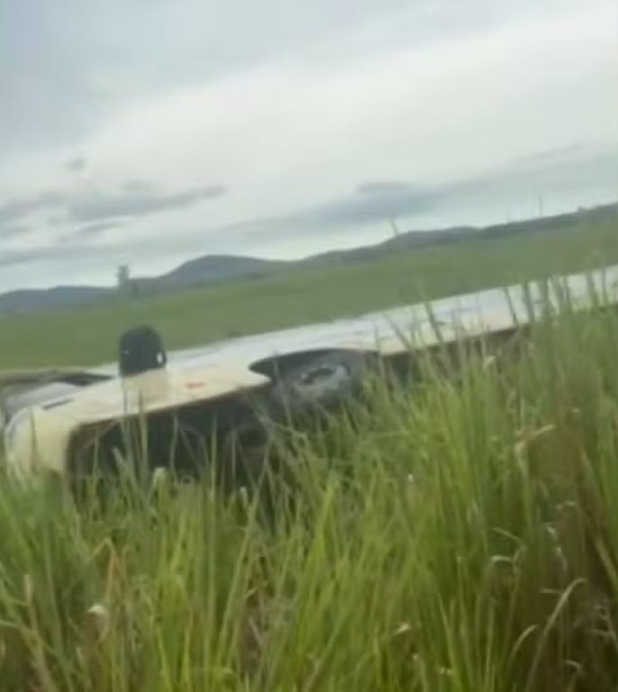 Ônibus tomba na BA-670 próximo a Itapetinga e deixa nove feridos