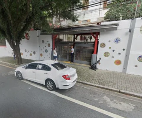 Imagem do post Alunos são suspensos após criar enquete sobre ‘meninas mais estupráveis’ em colégio