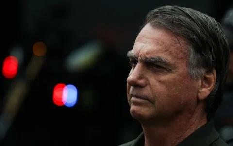 Imagem do post STF forma maioria para negar novamente prisão domiciliar de Bolsonaro 