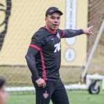Expulsão, pênaltis e Ba-Vi na final: “Não tem favorito”, dispara Jair