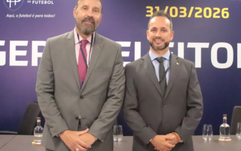 Imagem do post Ricardo Lima e Manfredo Lessa são reeleitos por aclamação e seguem à frente da Federação Bahiana de Futebol até 2031.