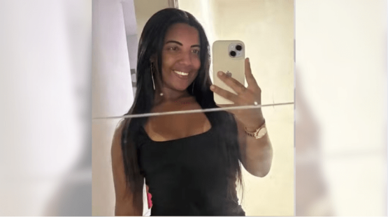 Jovem é ferida com facadas e tem corpo incendiado por ex-colega após rejeitar aproximação