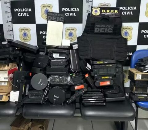 Imagem do post Suspeito é preso após tentar fugir e polícia descobre imóvel com drogas avaliadas em mais de R$ 1 milhão