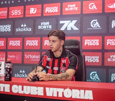 Imagem do post Reforço liberado! Diego Tarzia aparece no BID e fica pronto para estrear no Vitória