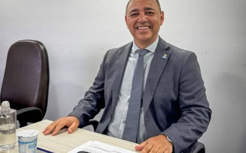 Imagem do post De volta! TSE recoloca três vereadores no cargo na Câmara de Lauro de Freitas