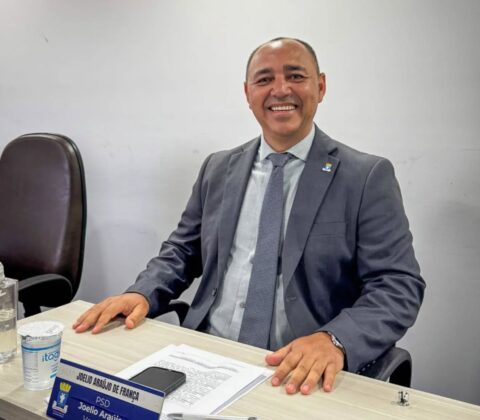 Imagem do post De volta! TSE recoloca três vereadores no cargo na Câmara de Lauro de Freitas