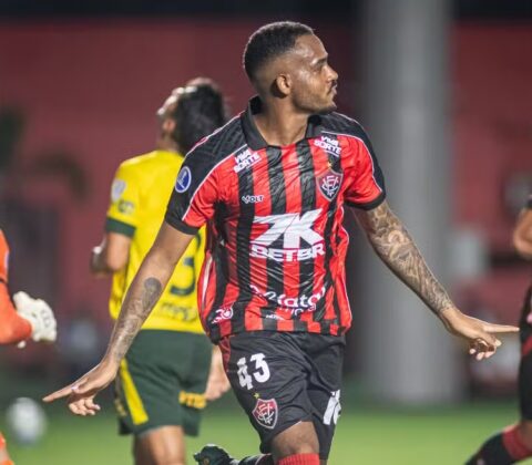 Imagem do post Edu rompe tendão de Aquiles no Ba-Vi e desfalca o Vitória por até oito meses