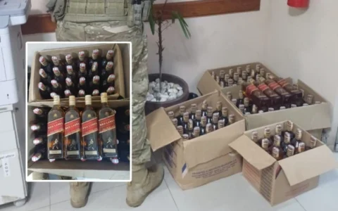 Imagem do post PRF apreende 90 garrafas de whisky falsificado que seriam vendidas em Porto Seguro