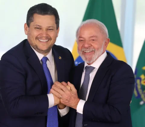 Imagem do post Lula rompe com Alcolumbre após derrota de Messias