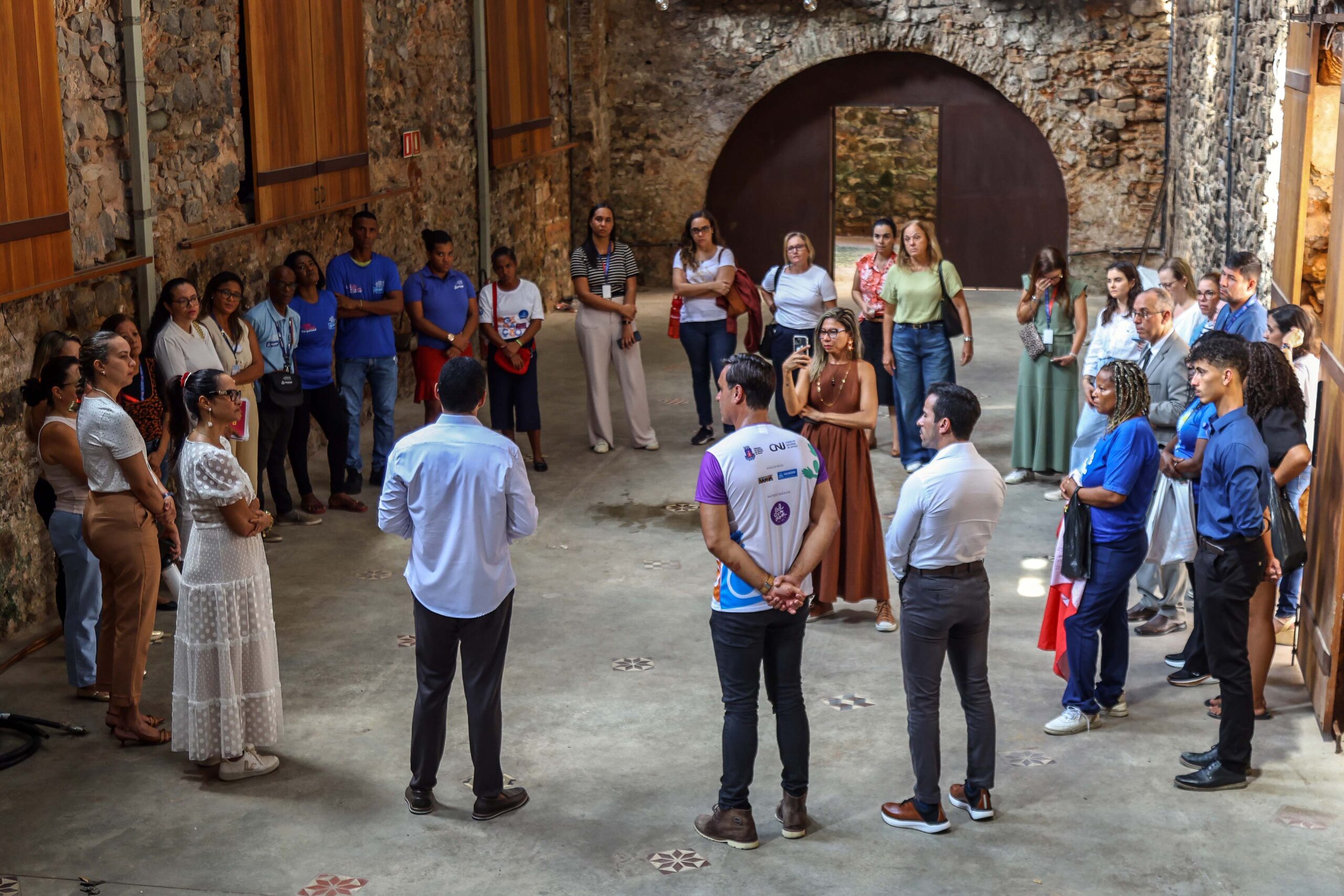 Mutirão em Salvador oferece saúde, documentos e apoio a pessoas em situação de rua