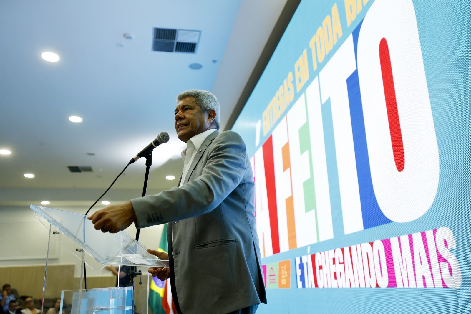 Governo Jerônimo anuncia pacote histórico de obras nos 27 territórios da Bahia