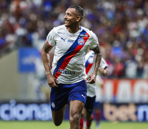 Imagem do post “Nos roubou em casa”: David Duarte detona arbitragem após derrota