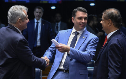 Imagem do post “Vou até o fim”: Coronel promete campanha pra Flávio Bolsonaro