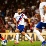 Bahia erra demais, é dominado no Maracanã e auxiliar admite: “jogo fugiu do controle”