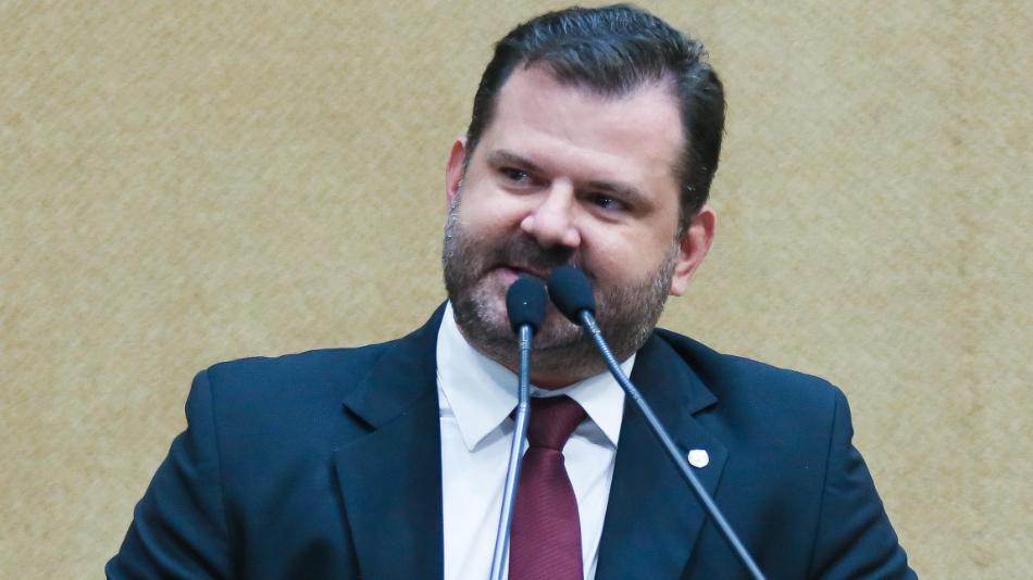 Virada na AL-BA: Coronel Filho assume vice-liderança da oposição após rompimento político