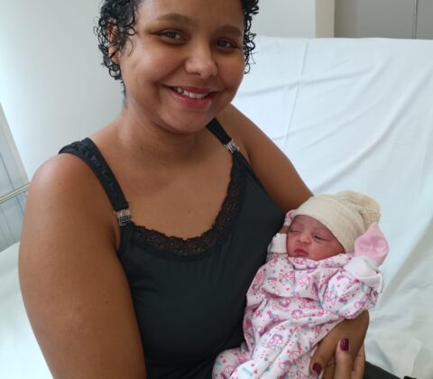 Imagem do post Maternidade Regional de Camaçari registra nascimento do bebê de número 15 mil