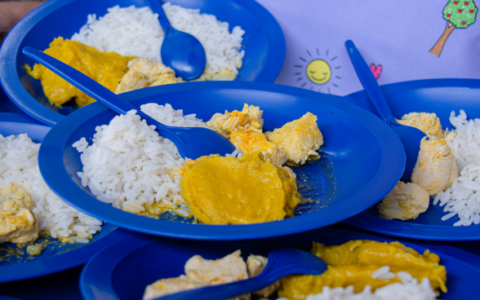 Imagem do post Merenda especial leva tradição baiana às escolas em Lauro