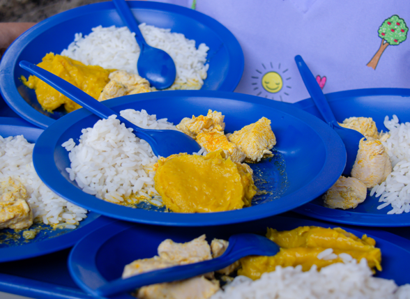Merenda especial leva tradição baiana às escolas em Lauro