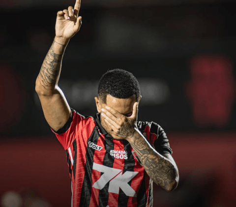 Imagem do post Vitória goleia Juazeirense e assume liderança da Copa do Nordeste