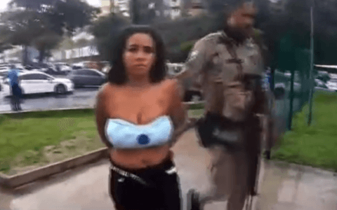 Imagem do post Vale das Pedrinhas: “Bebê Linda” é presa com drogas; suspeita tem ligação com traficante do CV