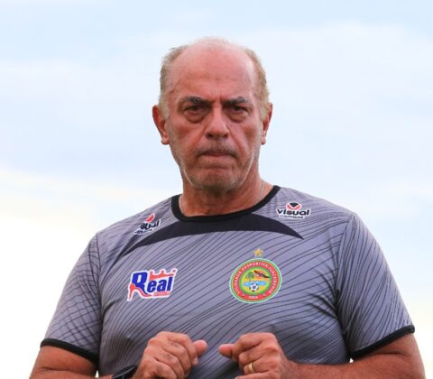 Imagem do post Técnico da Juazeirense é hospitalizado após mal-estar; clube atualiza estado