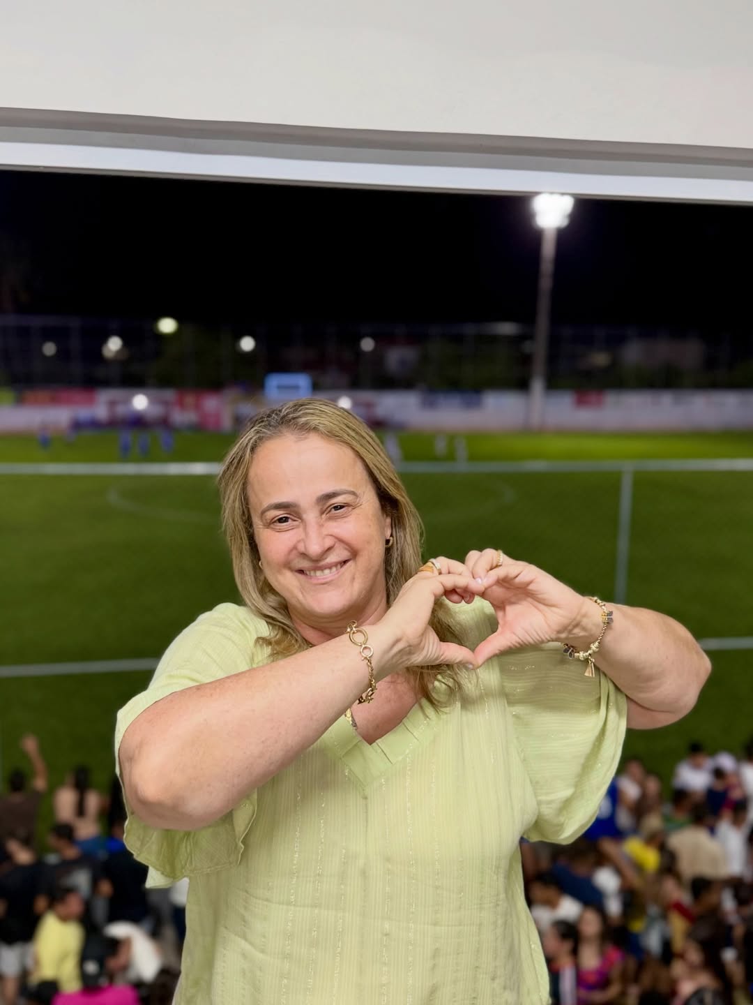 Prefeita escapa de atentado a tiros na Bahia e faz desabafo nas redes