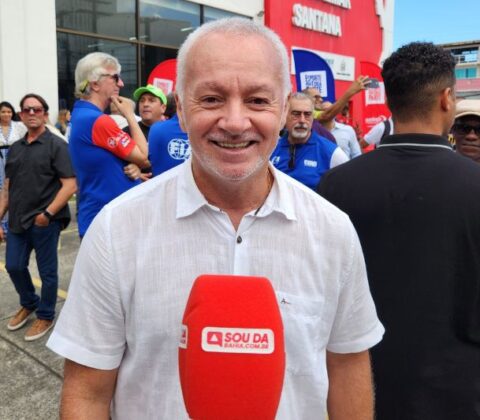 Imagem do post Ídolo do Bahia, Bobô destaca papel do esporte na formação de jovens: “forma cidadãos”