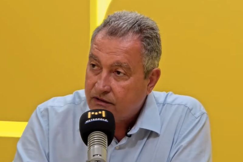 Rui Costa rebate apoio de longa data de Angelo Coronel à família Bolsonaro: “Não conseguiu digitar 13”