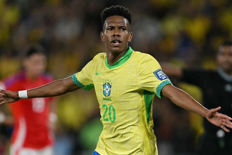 Novo desfalque? Estêvão sofre lesão e pode ficar fora da Copa do Mundo