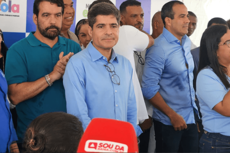 ACM Neto evita cravar apoio a Bolsonaro e reforça aliança com Caiado: “Muito difícil não estar com ele”