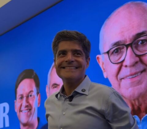 Imagem do post ACM Neto atrai antigo aliado da base governista e define suplente de senador na Bahia