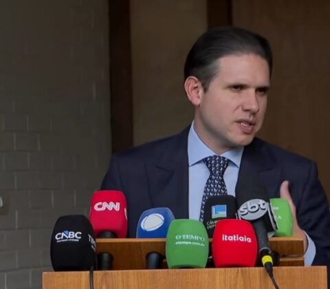 Imagem do post Fim da escala 6×1: Hugo Motta define prazos para votação na Câmara