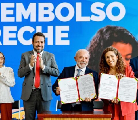 Imagem do post Mais tempo e dinheiro: Lula assina redução de jornada e auxílio-creche para terceirizados