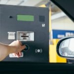 Fim das cancelas? Proposta quer barrar cobranças em aeroporto e rodoviária