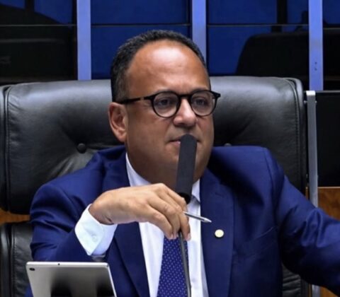 Imagem do post Projeto do deputado Jorge Araújo reconhece riscos e busca aposentadoria especial para jornalistas e comunicadores
